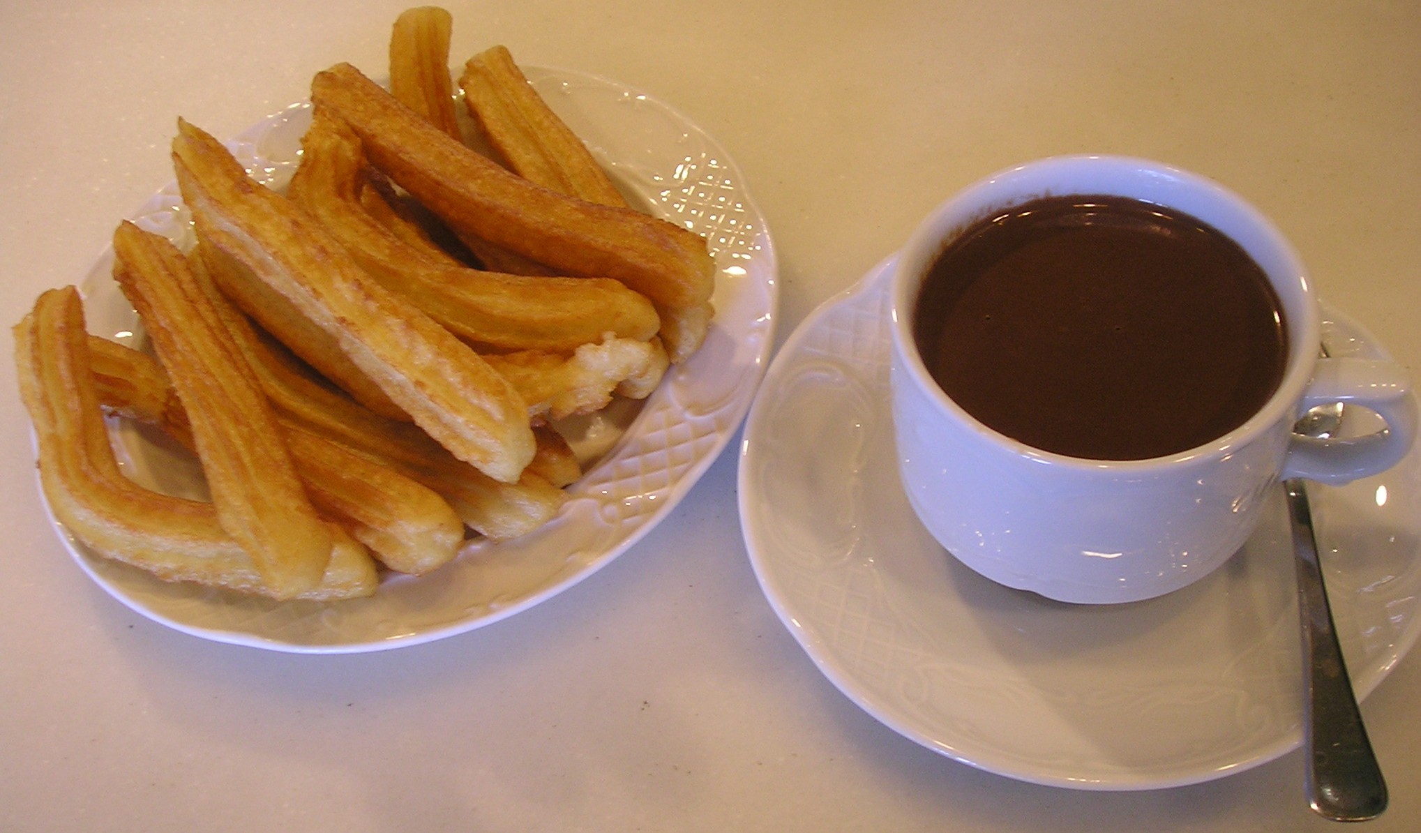 13f72b47-c996-4680-a0a0-f7087970e634_Chocolate%20con%20Churros%20confiteria%20items%20006.jpg